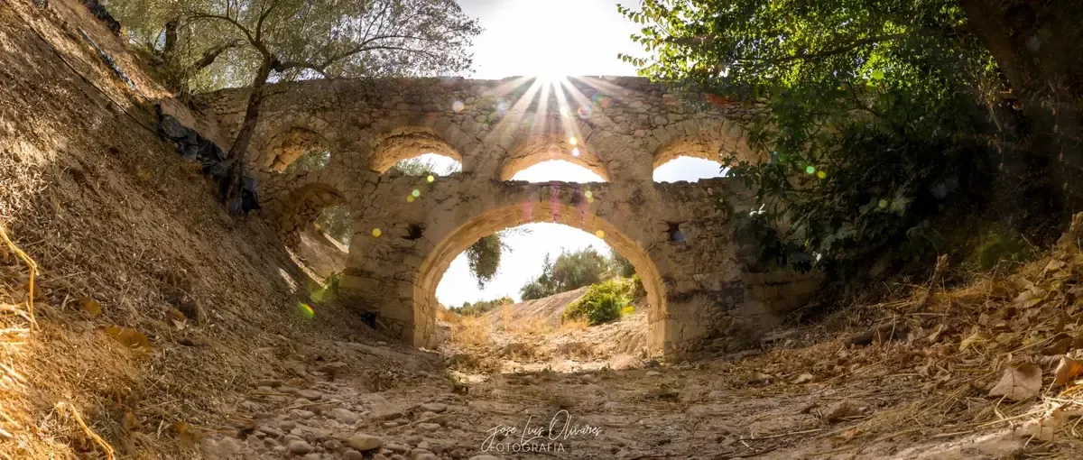 Roman aqueduct in the surroundings of Peal de Becerro
