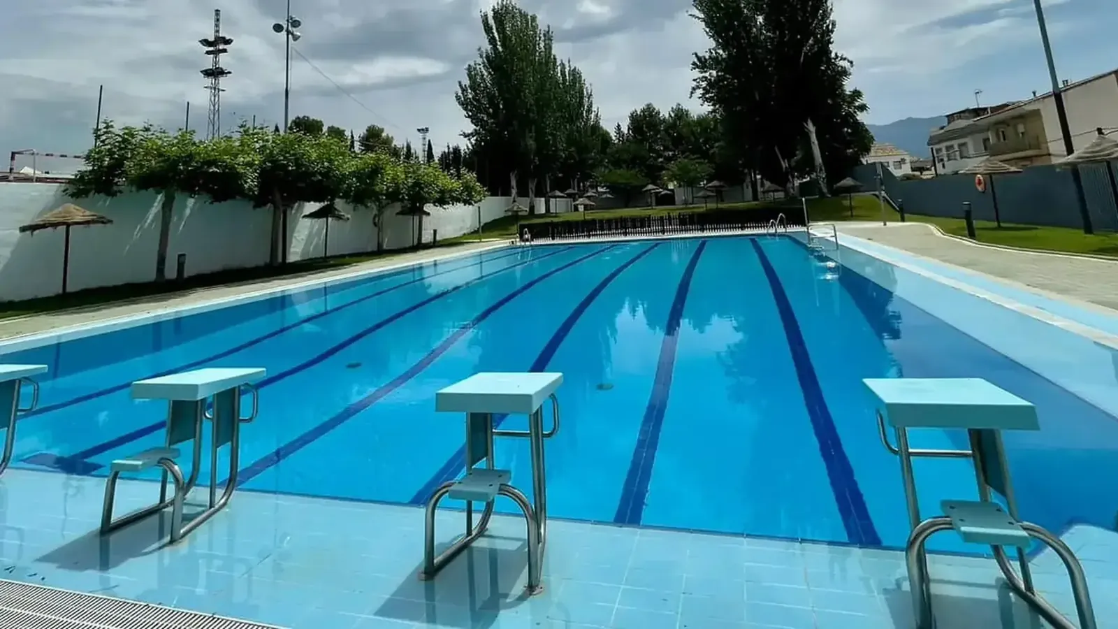 Municipal pool in Peal de Becerro with swimming area