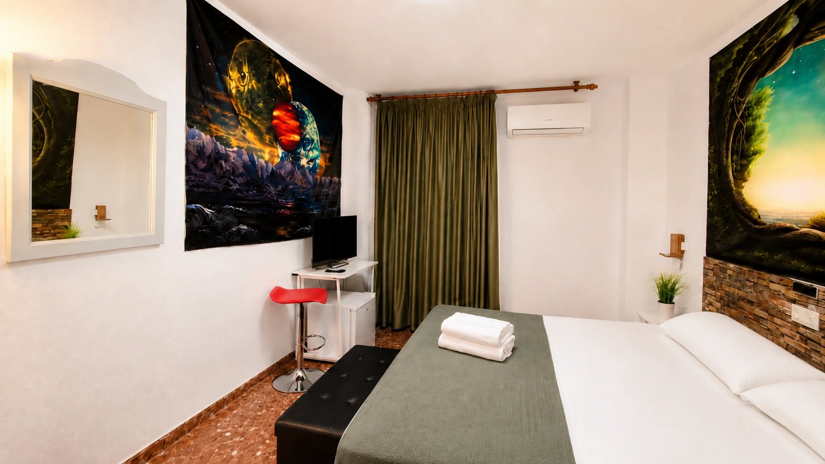 Double room with space mural, bench and television