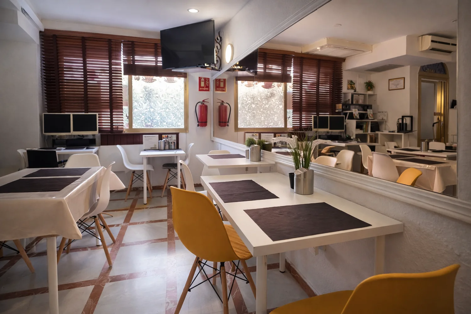 Internet point and library at Hotel Al-Andalus Peal