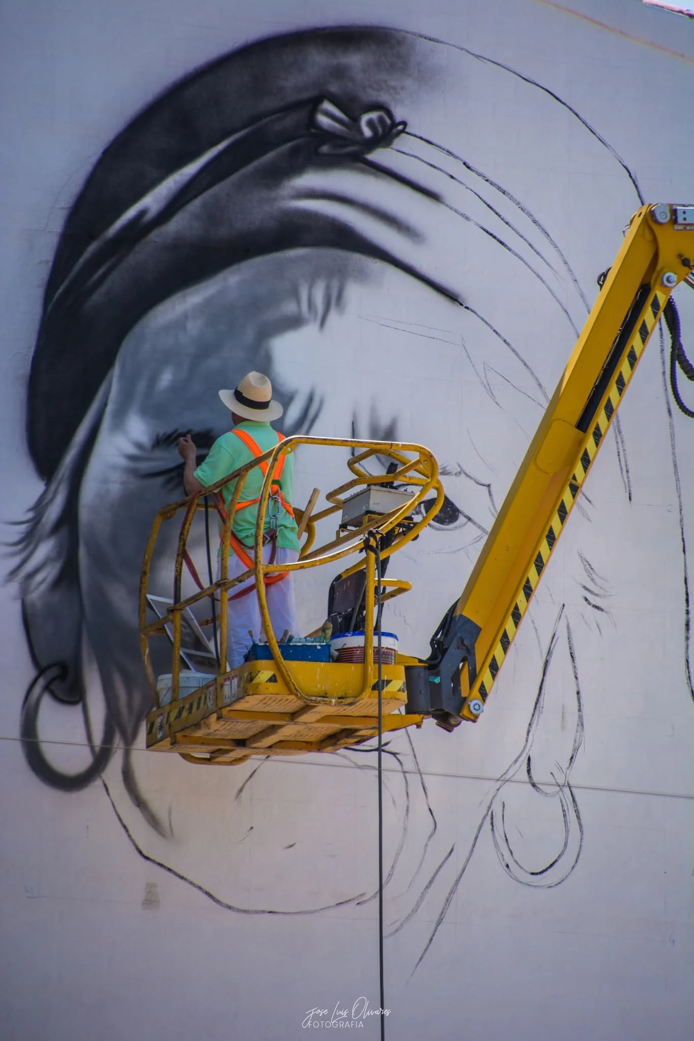 Faustino Castillo pintando
