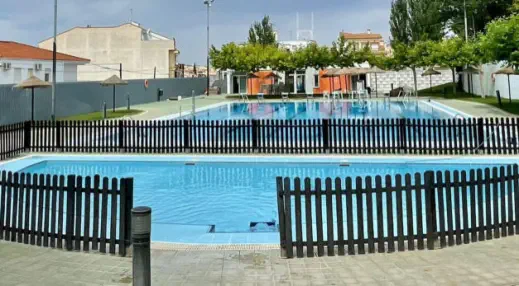 piscina infantil a un paso del hotel al andalus en cazorla comarca